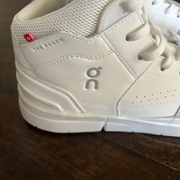 The Roger Clubhouse Mid Sneaker - Picture 7 of 7